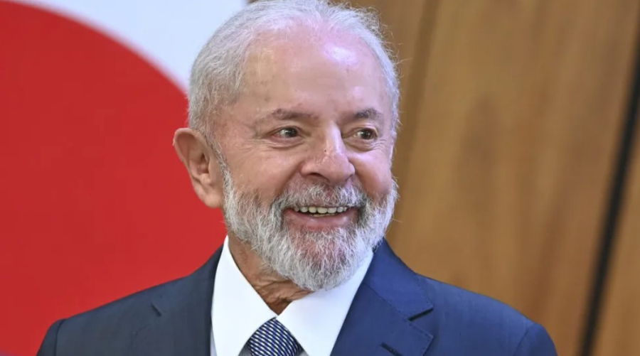 Lula pousa no Japão com agenda para expandir mercado e avançar em acordo com o Mercosul